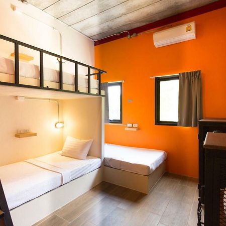 Khunsuek Muaythai Hostel Ao Nang Exterior foto