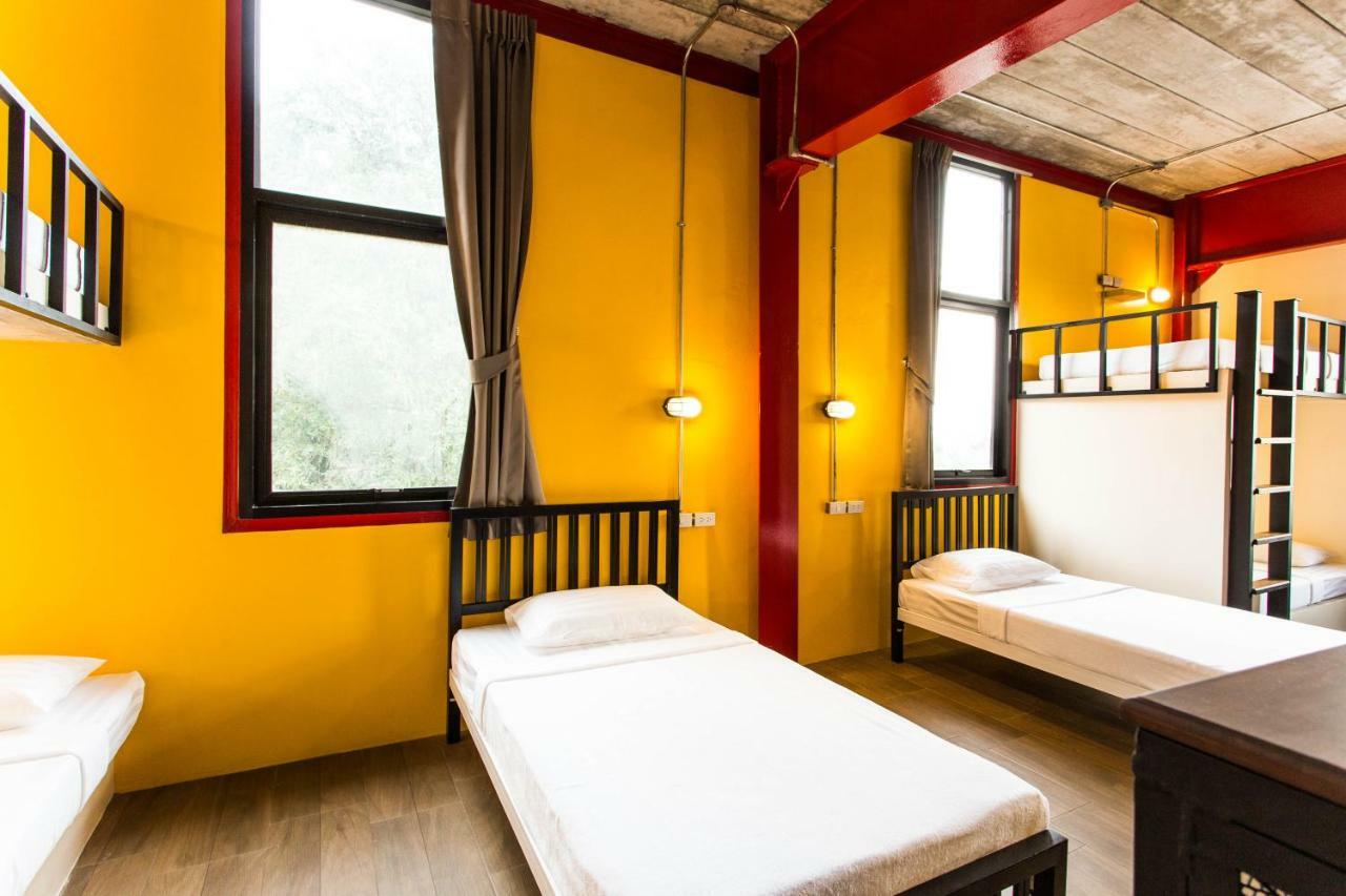 Khunsuek Muaythai Hostel Ao Nang Exterior foto